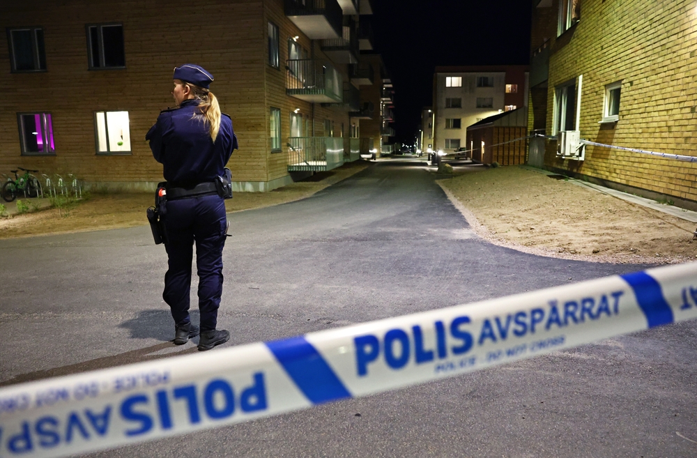 Explosion vid port i Alby, Botkyrka